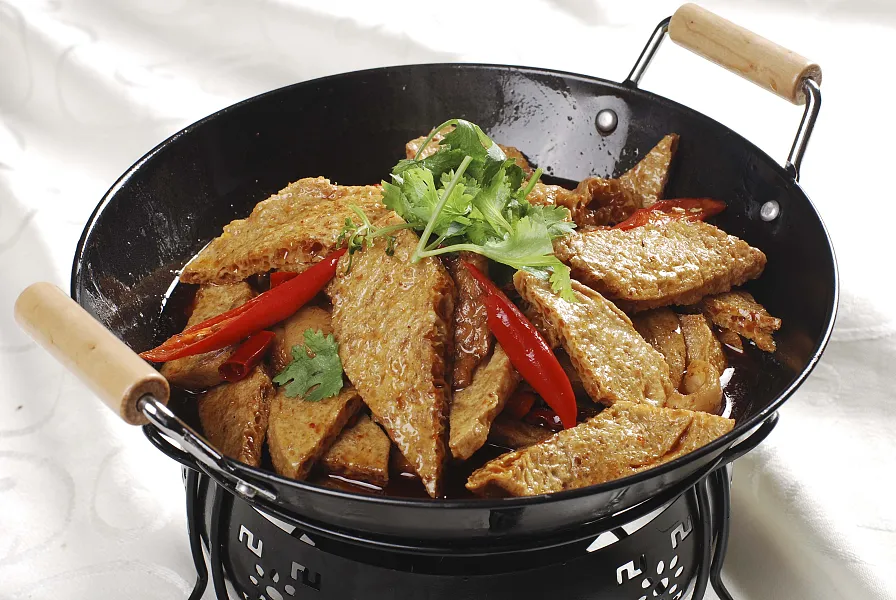 干锅脆皮豆腐中式美食-图巨人