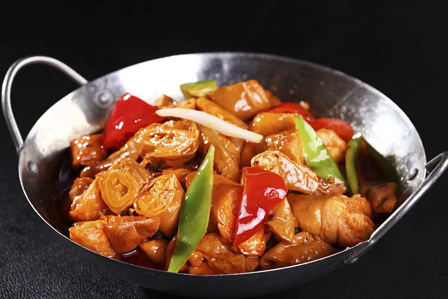 干锅肥肠中式美食-图巨人